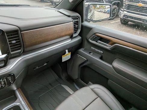 New 2026 Chevrolet Silverado 1500 High Country AWD/4WD image 17