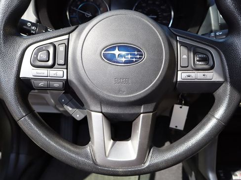 Used 2017 Subaru Forester 2.5i Premium AWD/4WD image 11