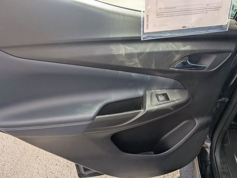 Used 2023 Chevrolet Bolt EUV LT w/ Convenience Package image 11