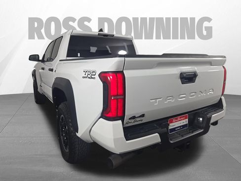 Used 2025 Toyota Tacoma TRD Off-Road AWD/4WD image 6