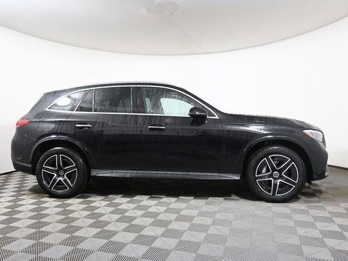 Certified 2026 Mercedes-Benz GLC 300 4MATIC image 8