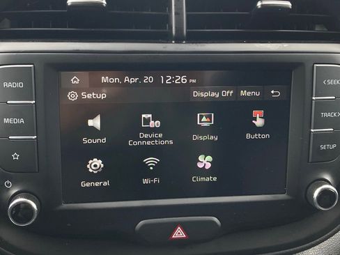 Used 2025 Kia Soul LX w/ LX Technology Package FWD image 16