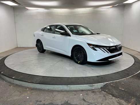 New 2026 Nissan Sentra SV image 7