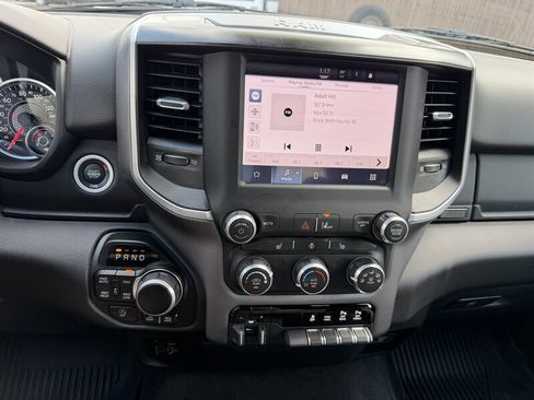 Used 2023 RAM 1500 Big Horn AWD/4WD image 40