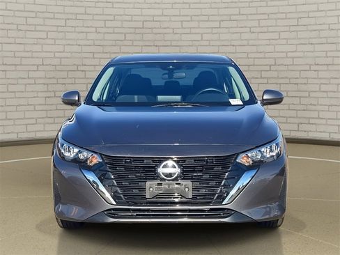 Used 2025 Nissan Sentra SV image 2