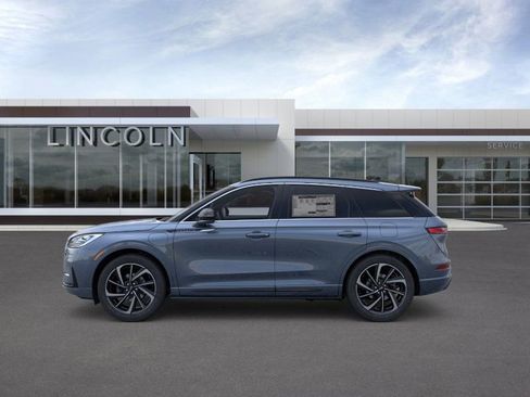 New 2026 Lincoln Corsair Grand Touring image 3