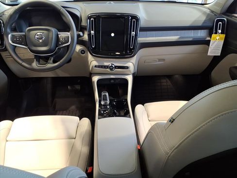 New 2026 Volvo XC40 B4 Plus w/ Protection Package Premier image 12