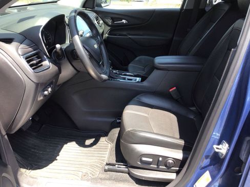 Used 2024 Chevrolet Equinox Premier w/ LPO, Floor Liner Package FWD image 10