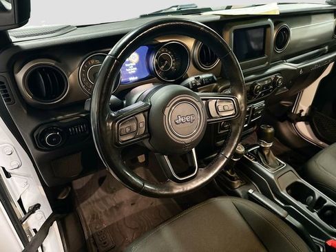 Used 2019 Jeep Wrangler Unlimited Sport S image 10