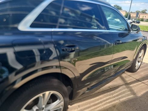 Used 2023 Audi Q8 Premium w/ Convenience Package AWD/4WD image 12