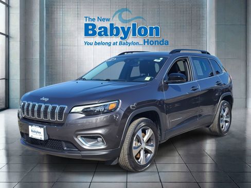 Used 2022 Jeep Cherokee Limited image 1