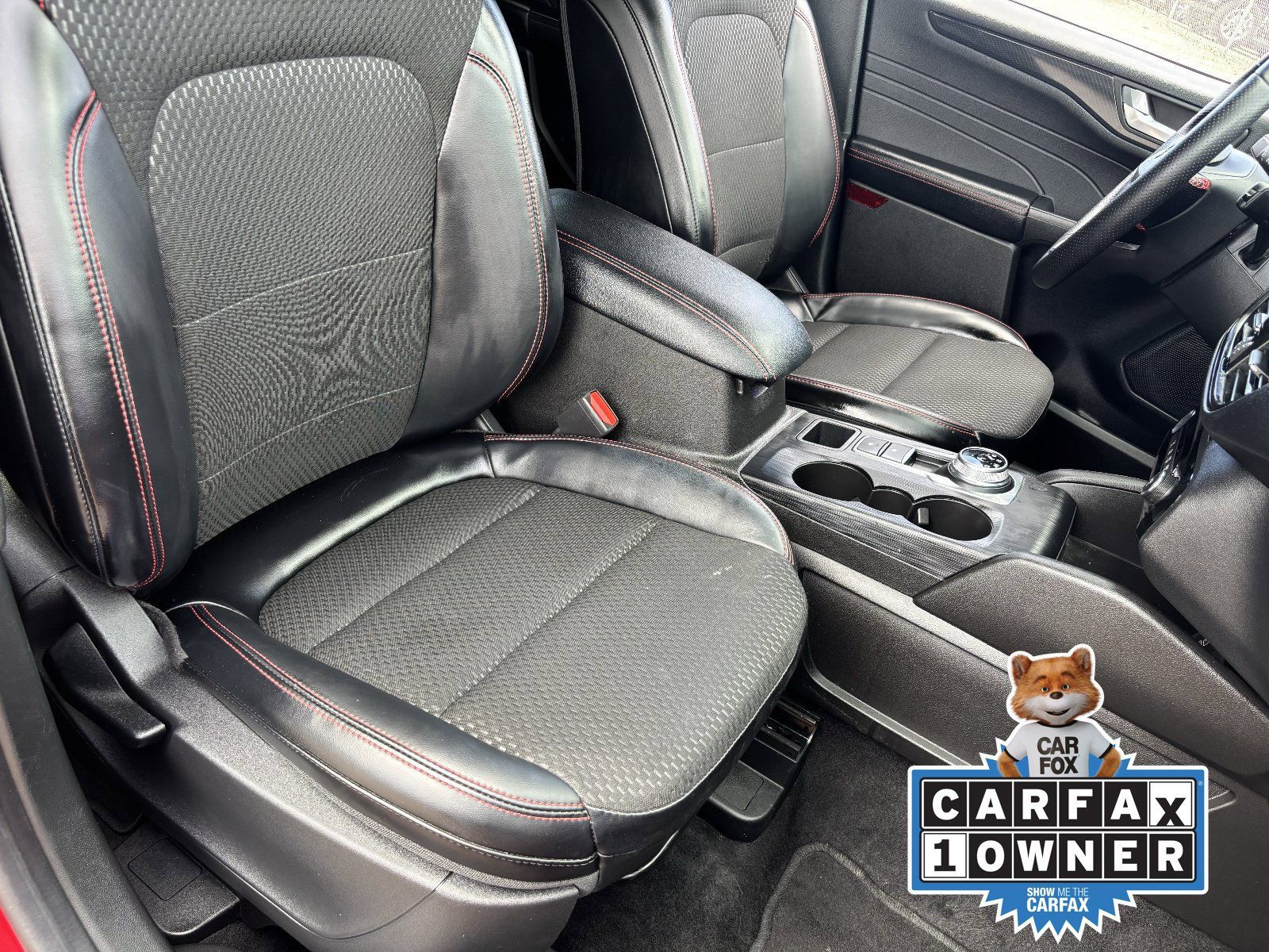 Used 2024 Ford Escape ST-Line w/ Tech Pack #1 FWD image 10