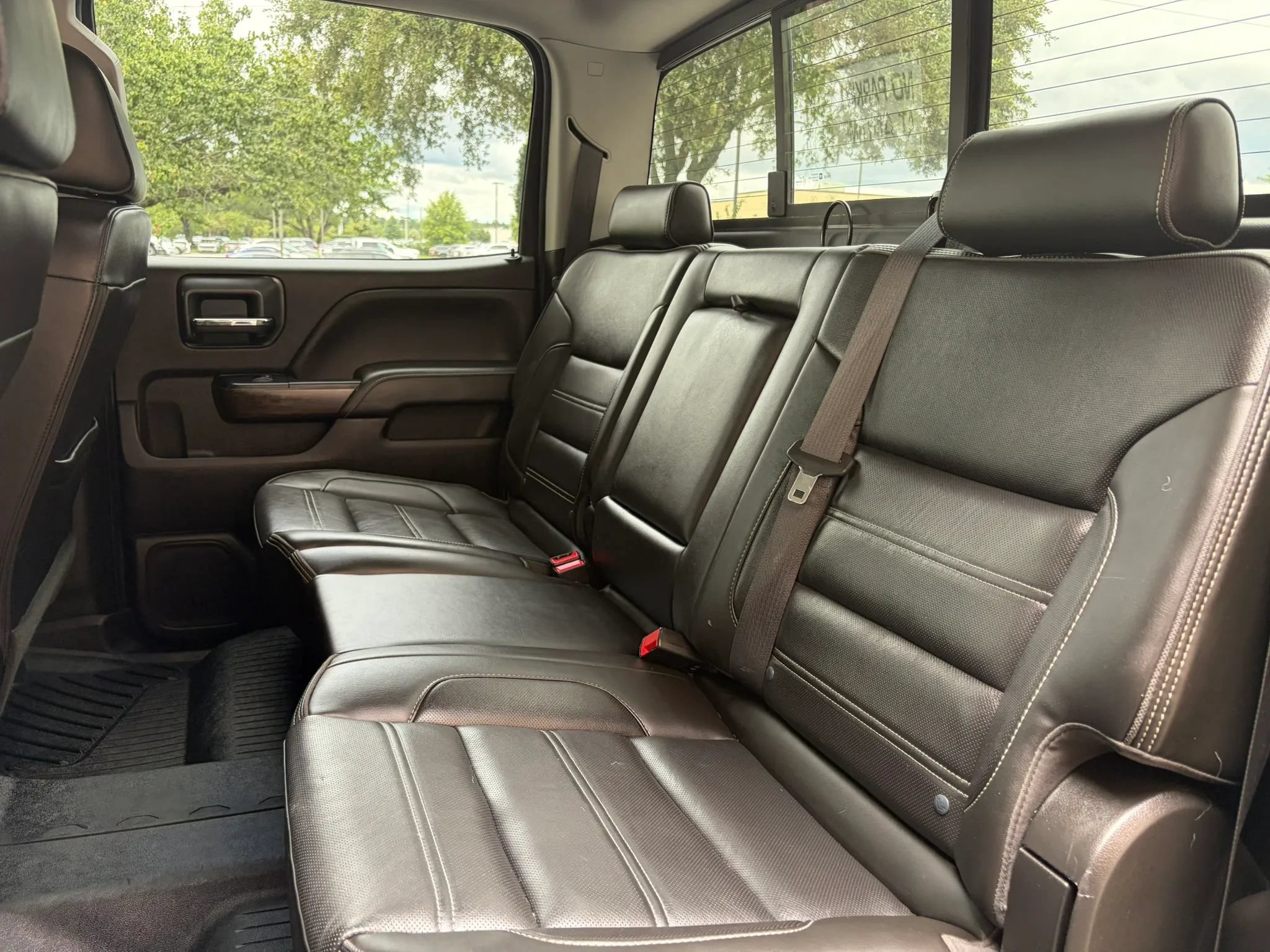 Used 2018 GMC Sierra 3500 Denali w/ Duramax Plus Package AWD/4WD image 15