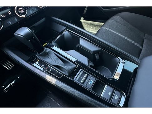 Used 2025 Honda Accord Sport image 30