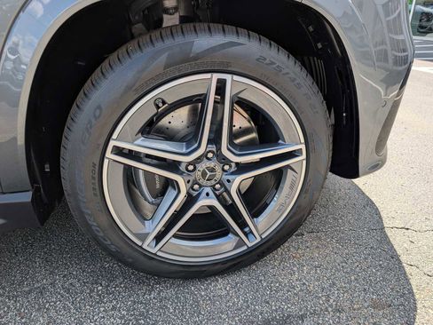 New 2026 Mercedes-Benz GLS 450 4MATIC image 3