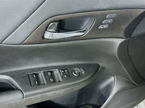 Used 2014 Honda Accord EX-L image 14
