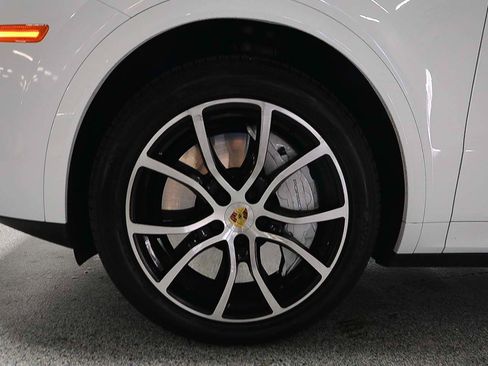 Used 2023 Porsche Cayenne Turbo w/ Premium Package Plus image 5