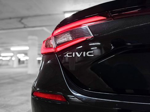 Used 2022 Honda Civic Sport image 8