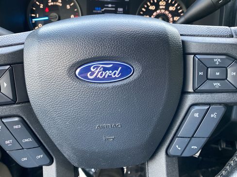 Used 2018 Ford F150 XLT w/ Equipment Group 301A Mid AWD/4WD image 15