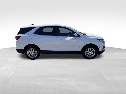 Used 2022 Chevrolet Equinox LT AWD/4WD image 8
