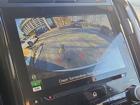 Certified 2022 Subaru Ascent Premium w/ Convenience Package image 8