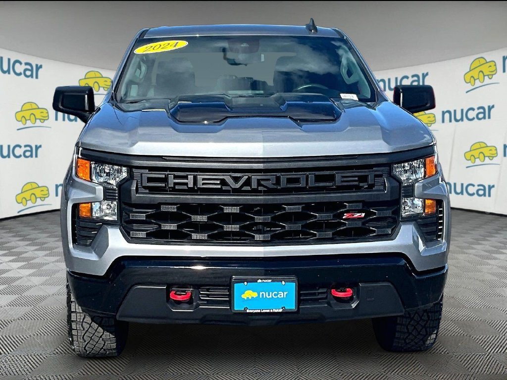 Used 2024 Chevrolet Silverado 1500 Custom Trail Boss AWD/4WD image 2