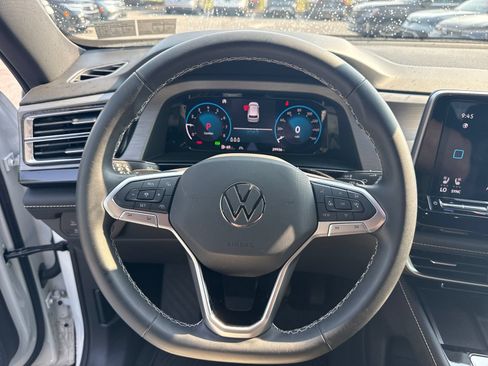 Certified 2024 Volkswagen Atlas Cross Sport SE AWD/4WD image 14