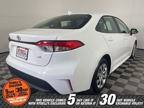 Used 2025 Toyota Corolla LE image 5