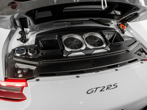 Used 2018 Porsche 911 GT2 RS w/ Weissach Package image 56