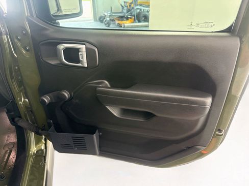 Used 2023 Jeep Wrangler Sport AWD/4WD image 12