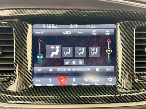 Used 2018 Dodge Charger R/T RWD image 19