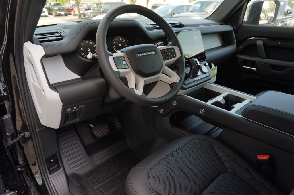 New 2026 Land Rover Defender 110 S AWD/4WD image 11