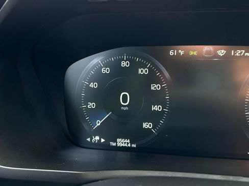 Used 2020 Volvo XC90 T5 Momentum image 13