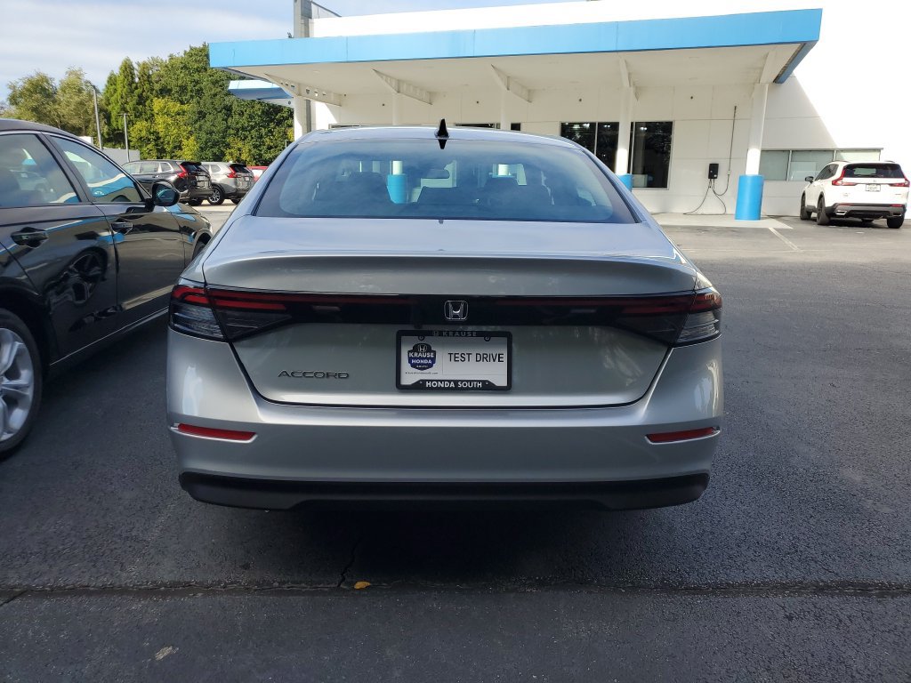 New 2026 Honda Accord SE image 6