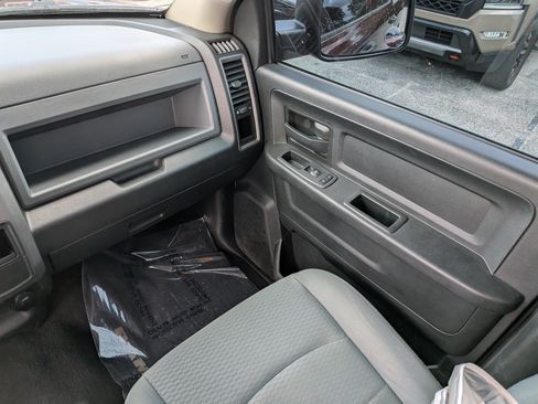 Used 2020 RAM 1500 Tradesman w/ Chrome Plus Package RWD image 17