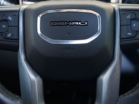 Used 2023 GMC Sierra 2500 Denali w/ Denali Black Diamond Edition AWD/4WD image 22