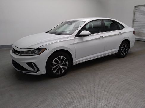 Used 2025 Volkswagen Jetta S FWD image 2