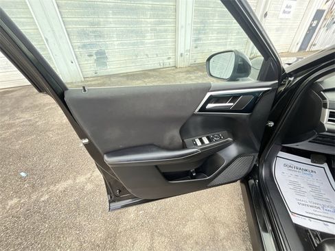 Used 2022 Mitsubishi Outlander ES image 13