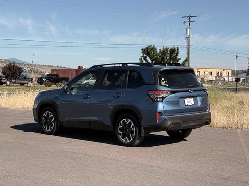 Certified 2025 Subaru Forester Premium w/ Convenience Package #1 AWD/4WD image 4