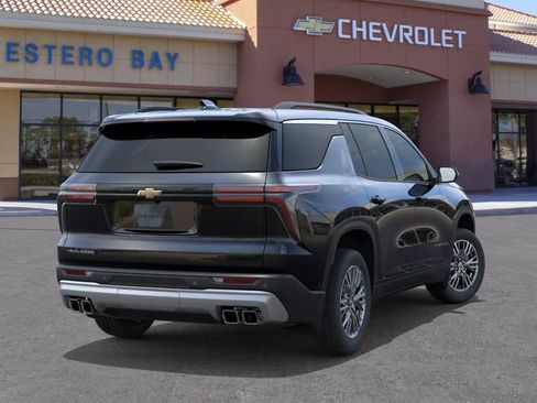 New 2026 Chevrolet Traverse LT w/ LPO, Floor Liner Package FWD image 4