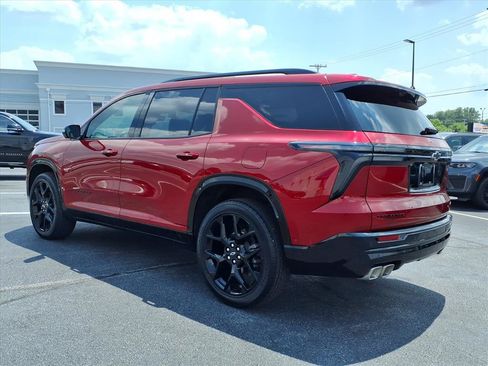 Used 2026 Chevrolet Traverse RS FWD image 26