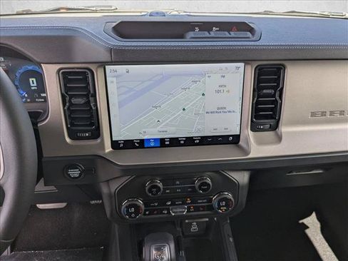 New 2026 Ford Bronco Outer Banks AWD/4WD image 12