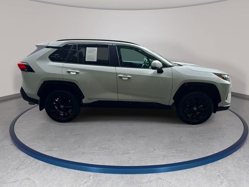 Used 2024 Toyota RAV4 SE w/ Weather Package AWD/4WD image 4