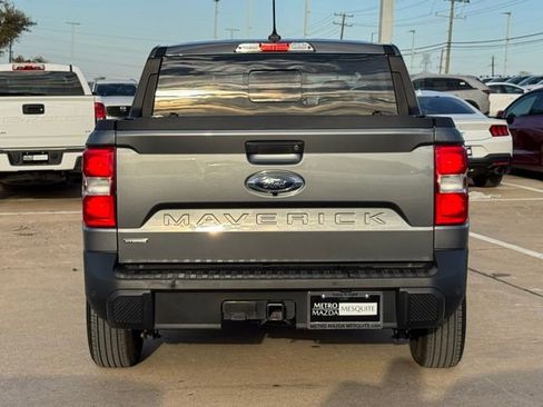 Used 2024 Ford Maverick Lariat image 6