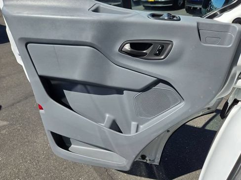 Used 2019 Ford Transit 350 XLT RWD image 12