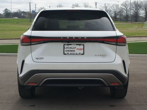 Used 2025 Lexus RX 350 AWD w/ Convenience Package image 3