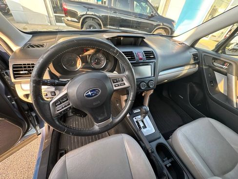 Used 2015 Subaru Forester 2.5i Limited AWD/4WD image 5