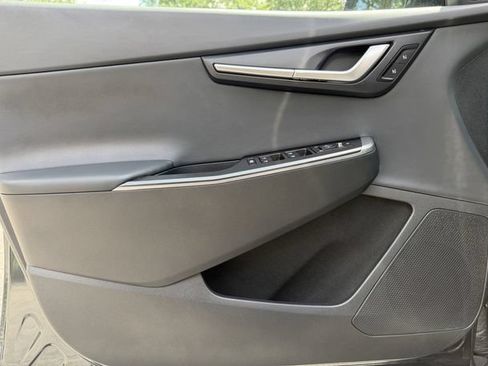 Certified 2024 Kia EV6 Light RWD image 9