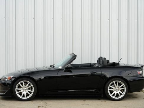 Used 2005 Honda S2000 image 34