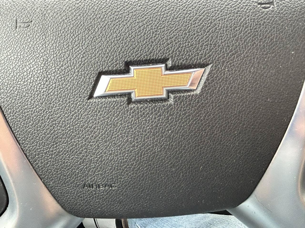 Used 2017 Chevrolet Traverse LT FWD image 21